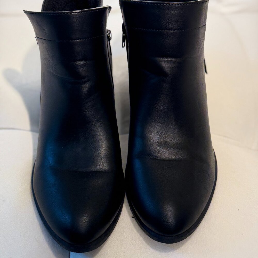 Women's Ankle Boot- Union Bay